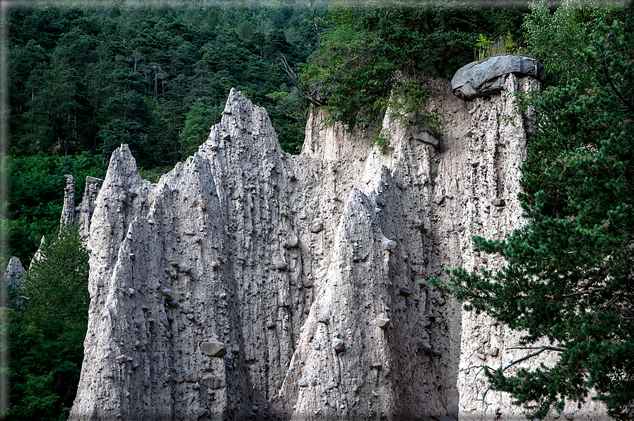 foto Piramidi di terra di Segonzano